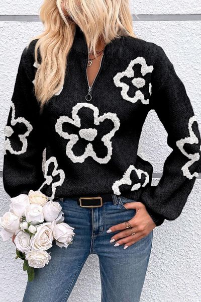 Flower Seam Zip Sweater